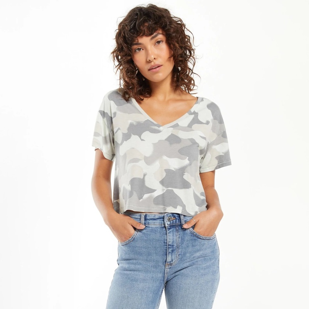 3 for $15! Z Supply Camo v-neck t-shirt, size small